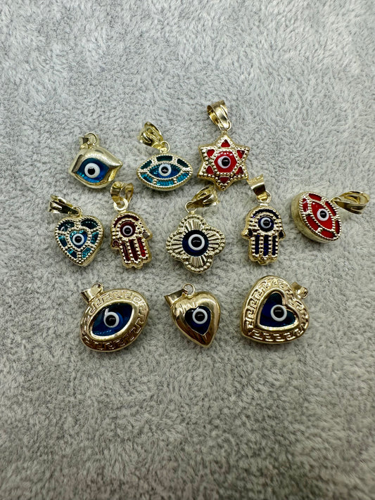 SALE!!!! Evil Eye Pendant & Chain Bundle