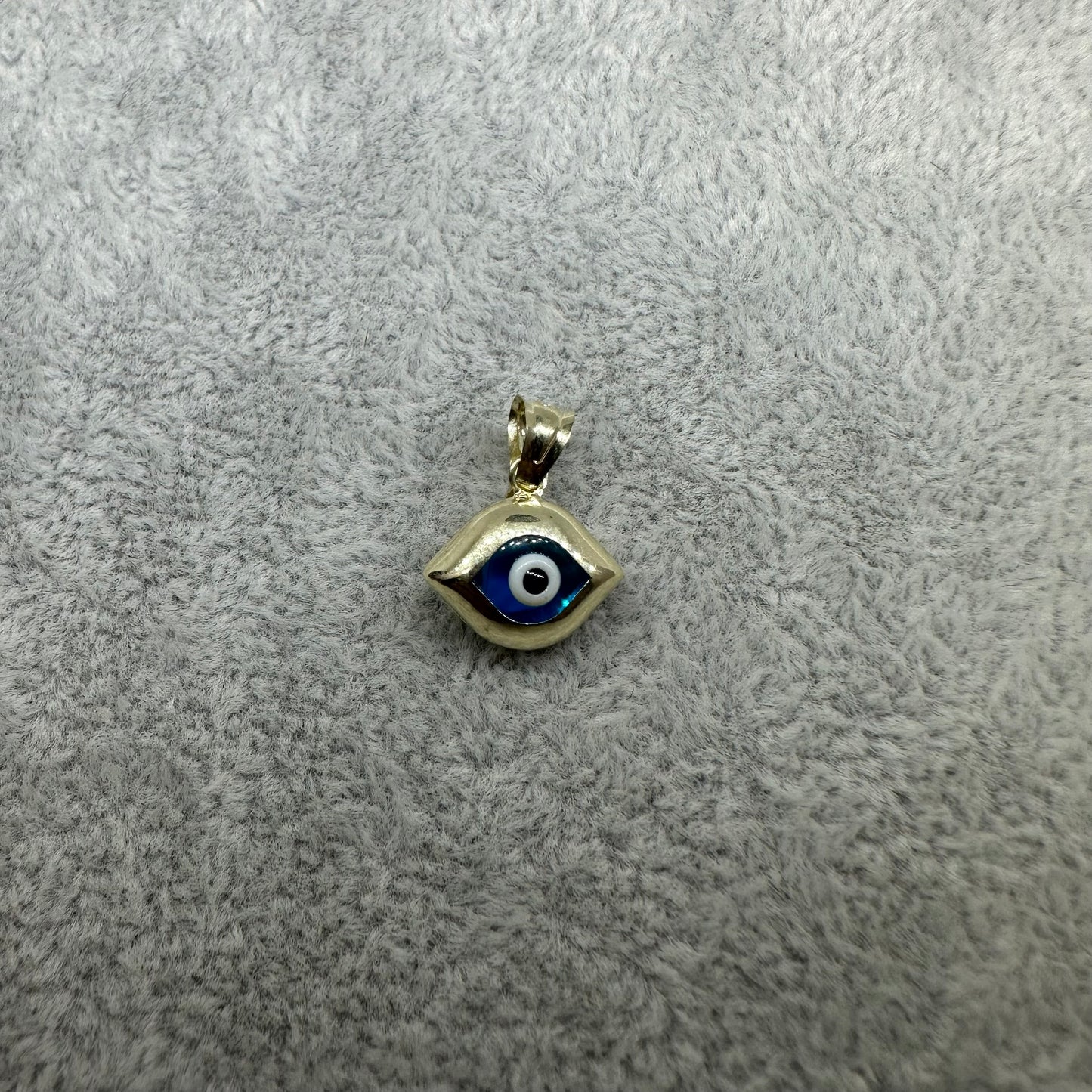 SALE!!!! Evil Eye Pendant & Chain Bundle